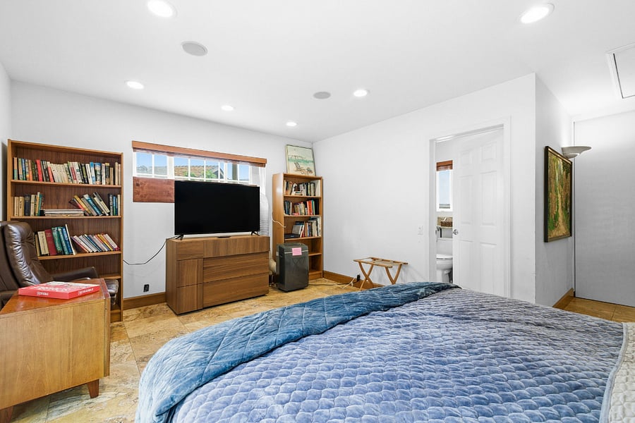Bedroom 2 | Smart TV | Storage Cabinet & Bookshelf Wall
