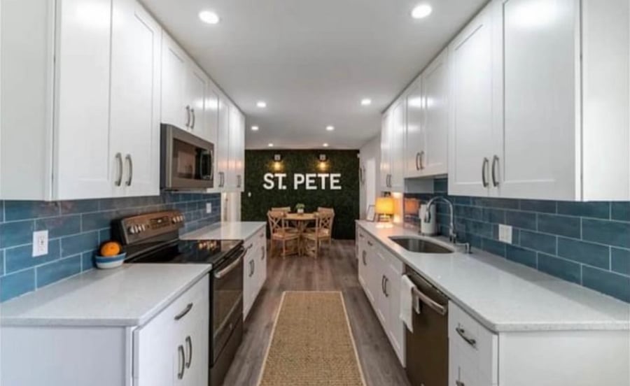 Kitchen, dining and breakfast nook with plenty of seating