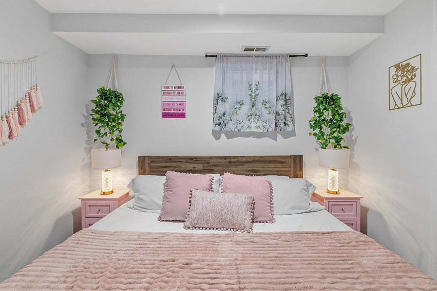 King Bed in the Bedroom