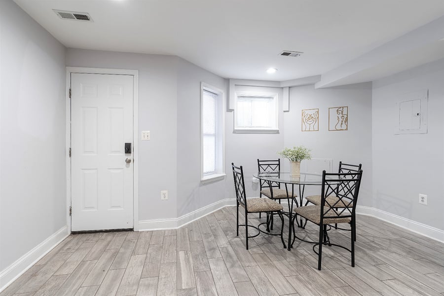 Dinning area for 4 