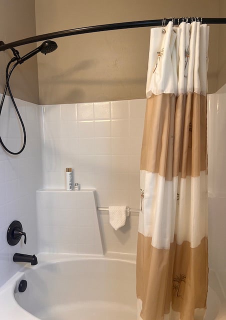 Main Bathroom shower with soaker tub