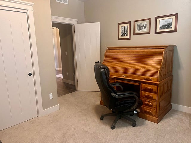 Bedroom-Office