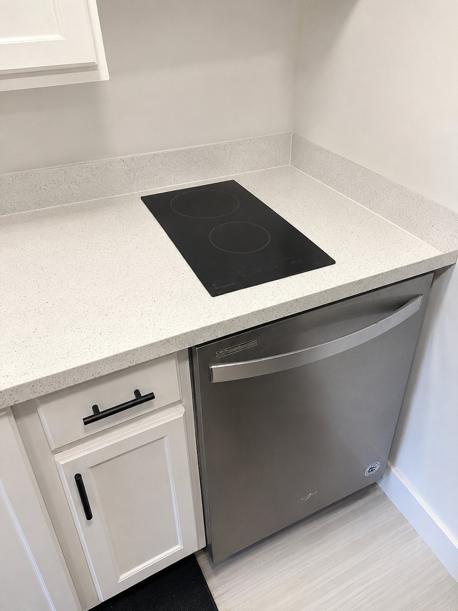 There is a very modern two electric stove burners for cooking 