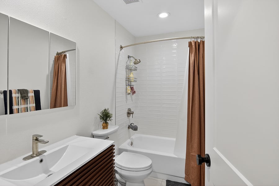 Guest bathroom