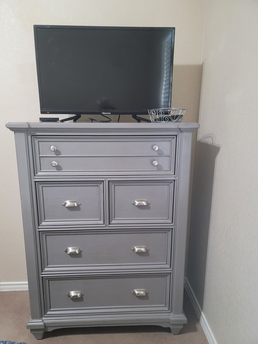 Flat screen TV with spectrum connection