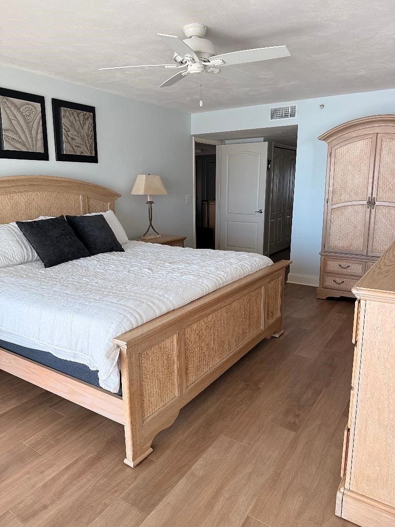 Master bedroom ocean view 