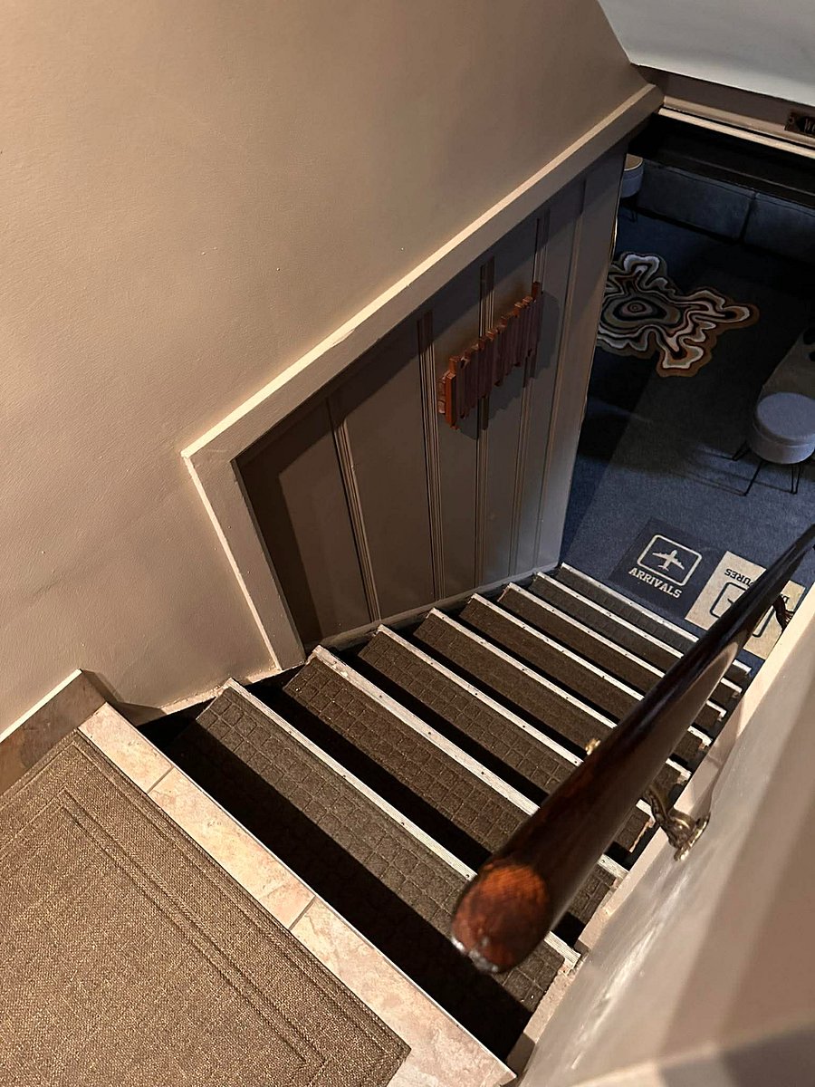 The stairs headed down to the lower living area.