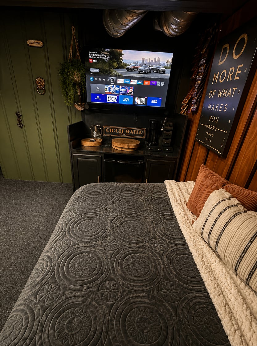 Lower Level single bed