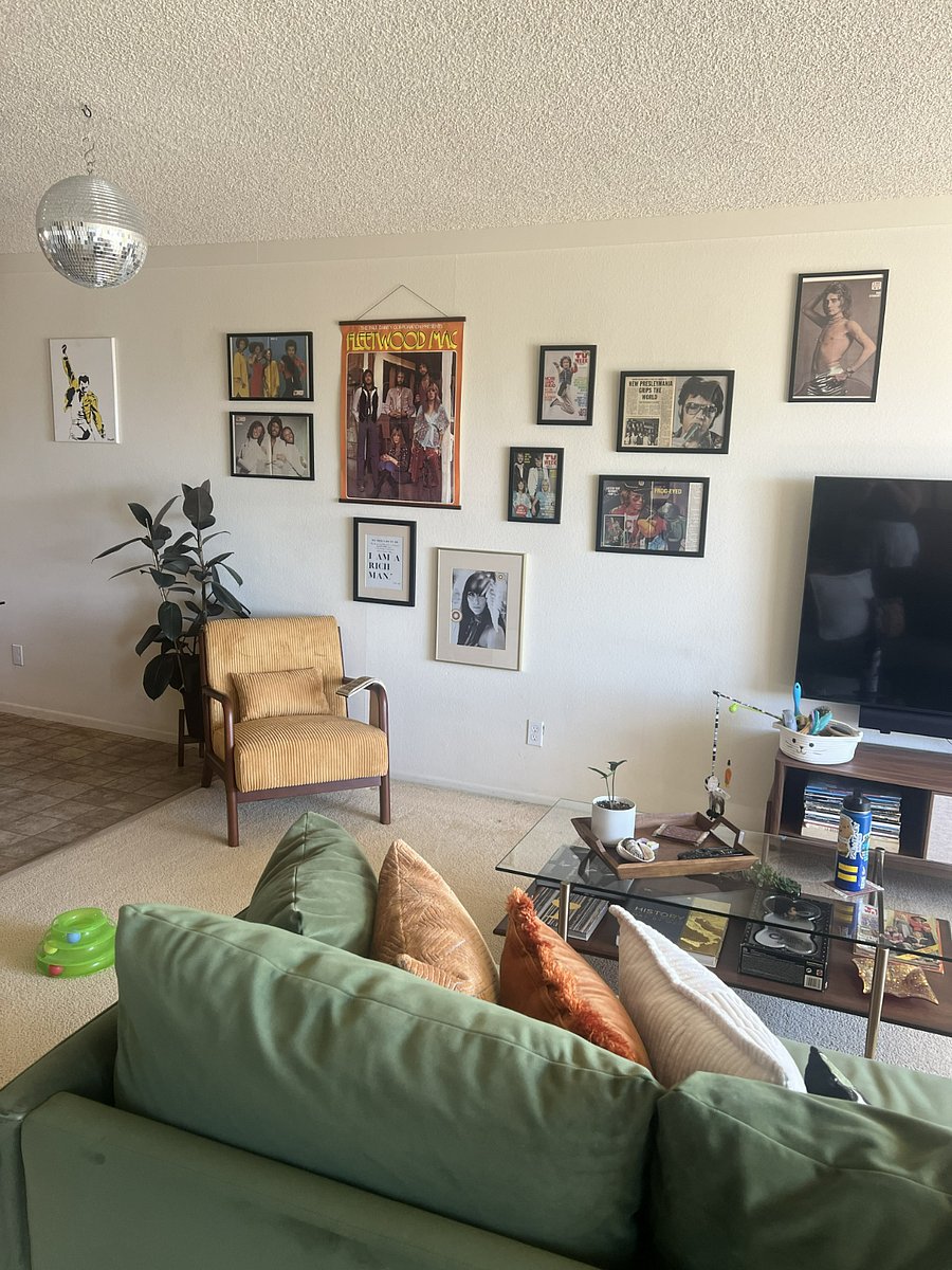 Lounge Room
