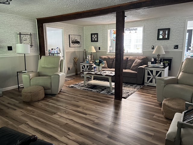 Living Room, Laundry Access