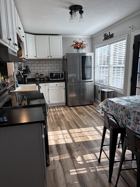 Kitchen, Full Shot