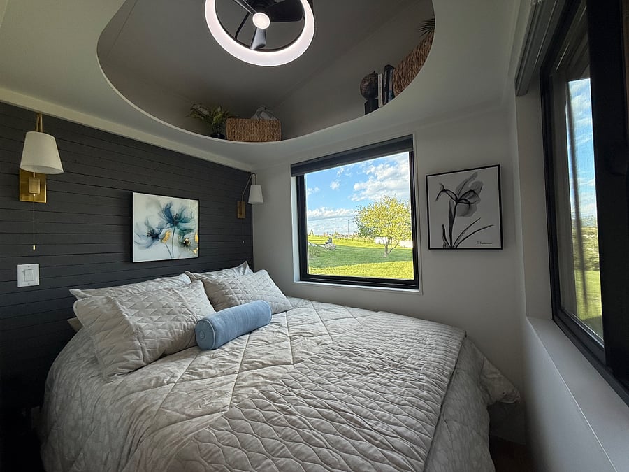 Queen bed in master