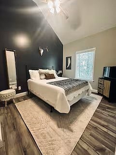 Second bedroom with queen bed