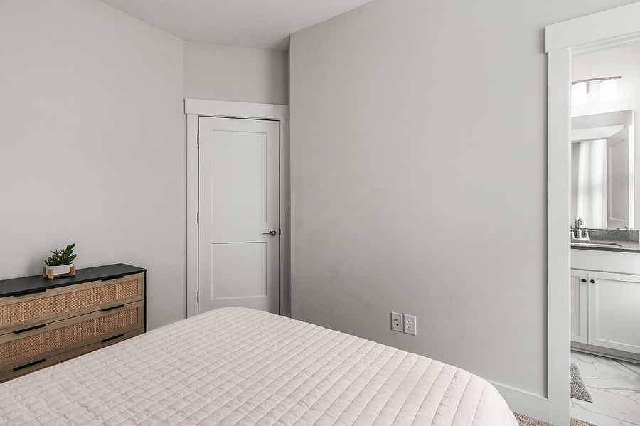 2nd Bedroom Suite