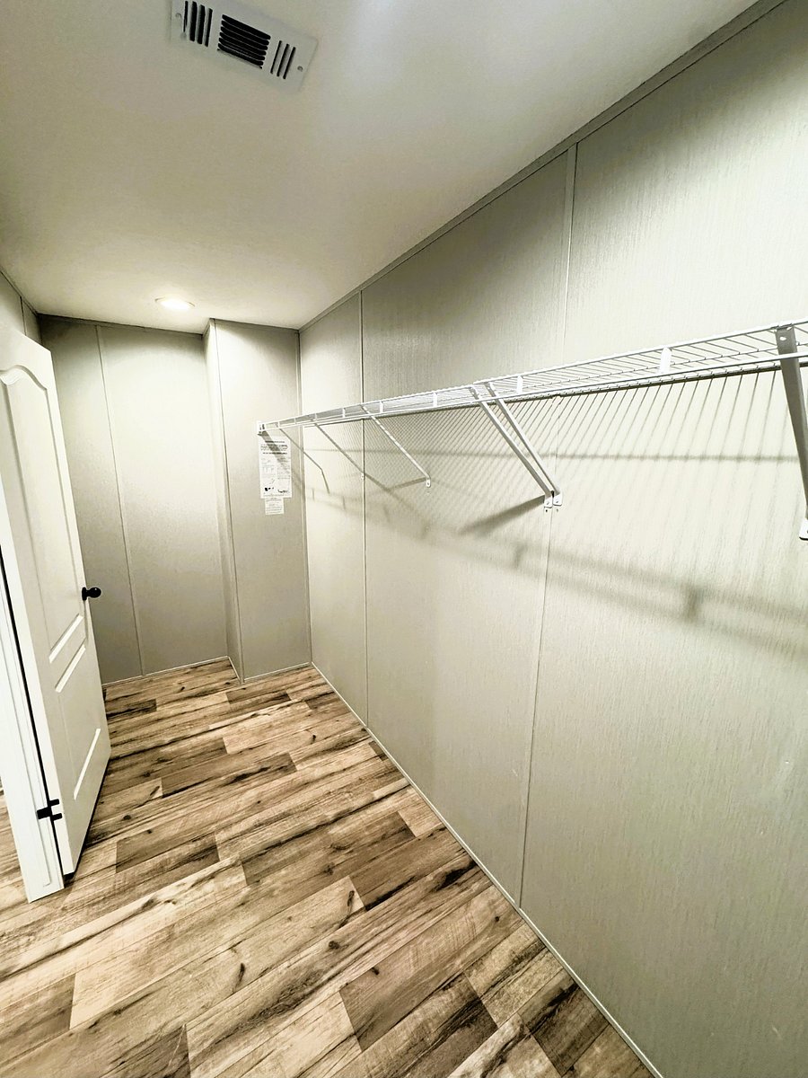 Humongous Master Closet (part 1)