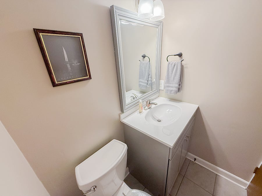 Lower Half Bath, Hand Towels, Cleaning Supplies