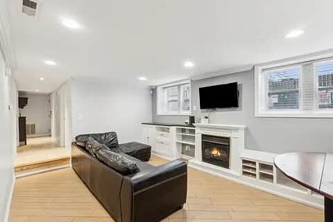 Furnished Finder property 992300_1 photo 3