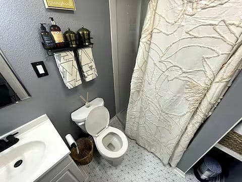 Bathroom (Standing Shower Only)