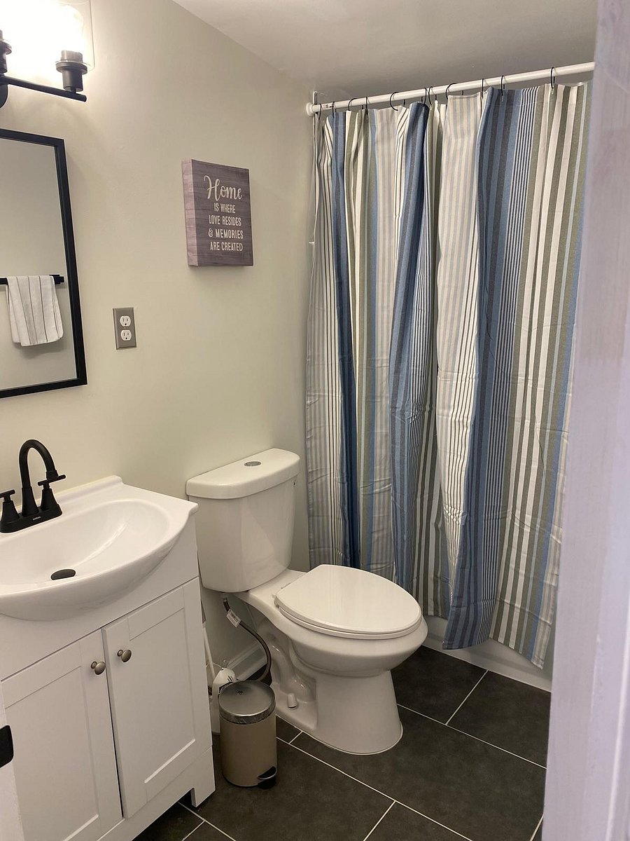 Shared bathroom - second floor