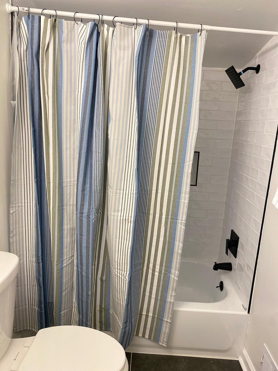 Shared bathroom - second floor