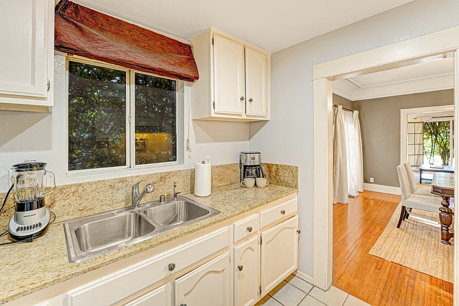 Furnished Finder property 992357_1 photo 9