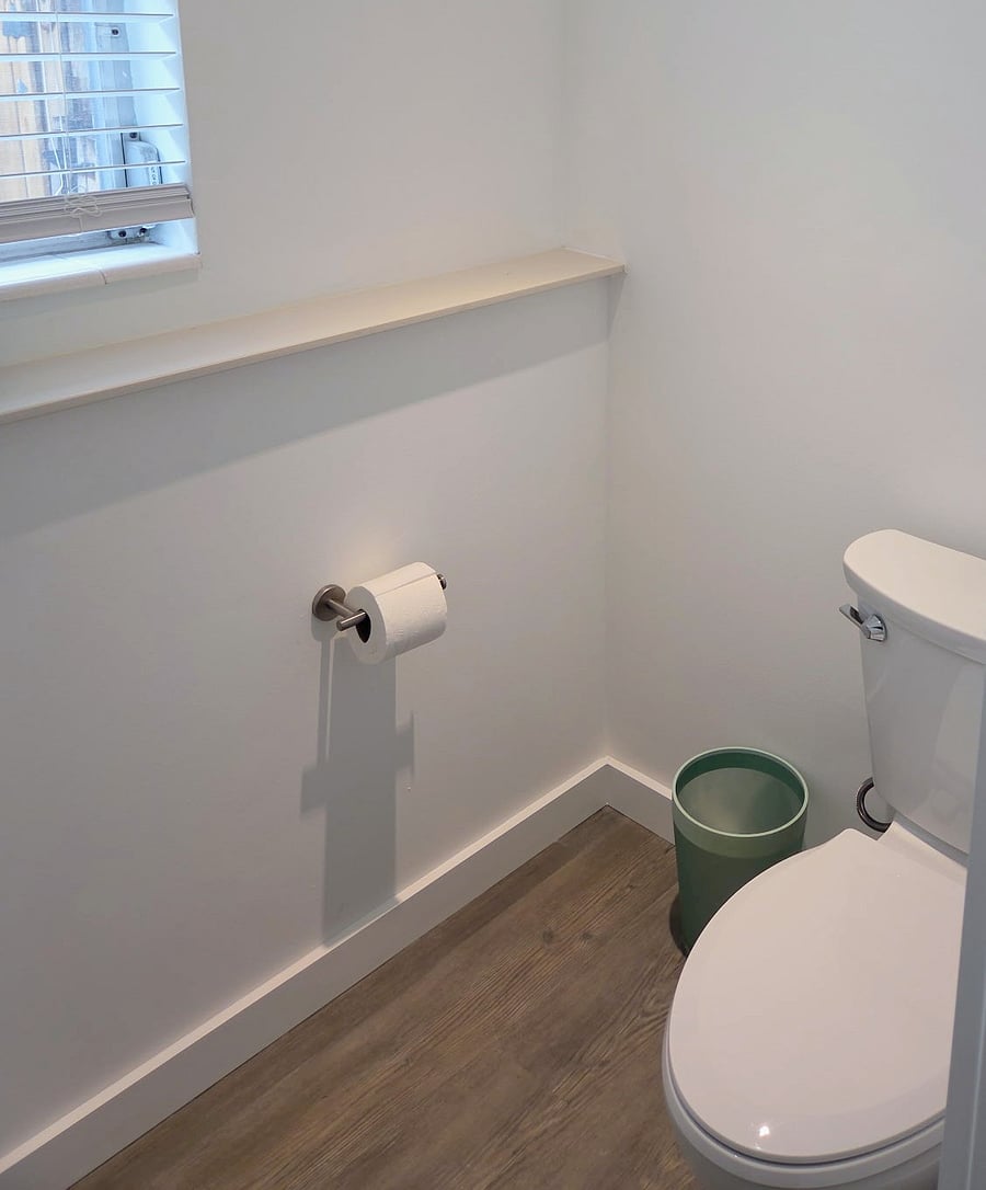 1/2 Bath