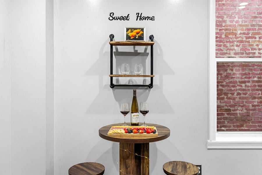 Breakfast Bar FTable