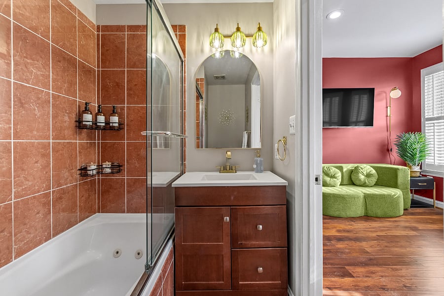Ensuite Bathroom for Master Bedroom