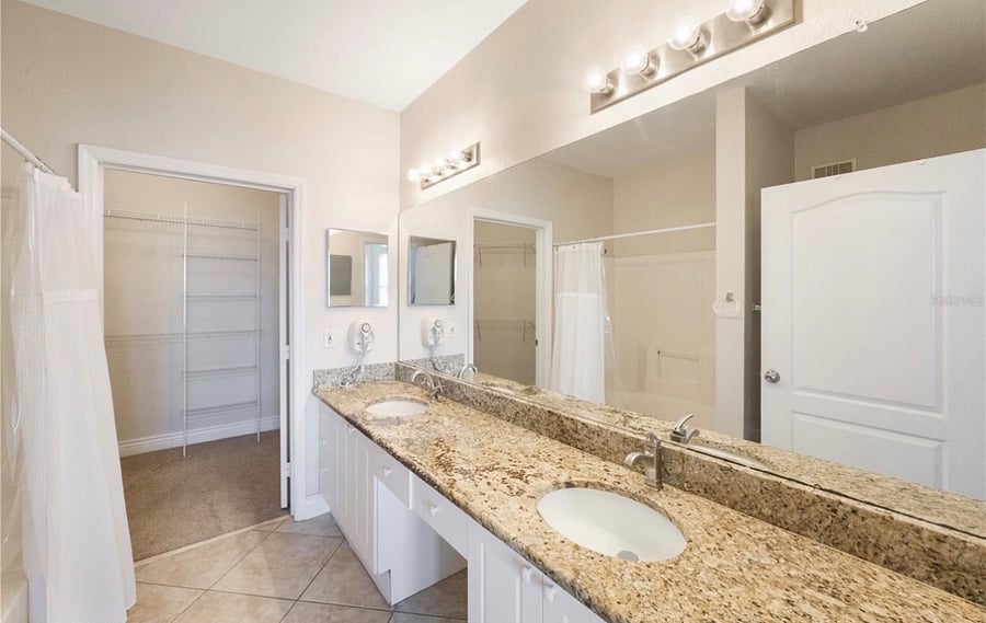 Large Ensuite Master Bath with double sinks and vanity. Large walk in closet to accommodate your belongings.