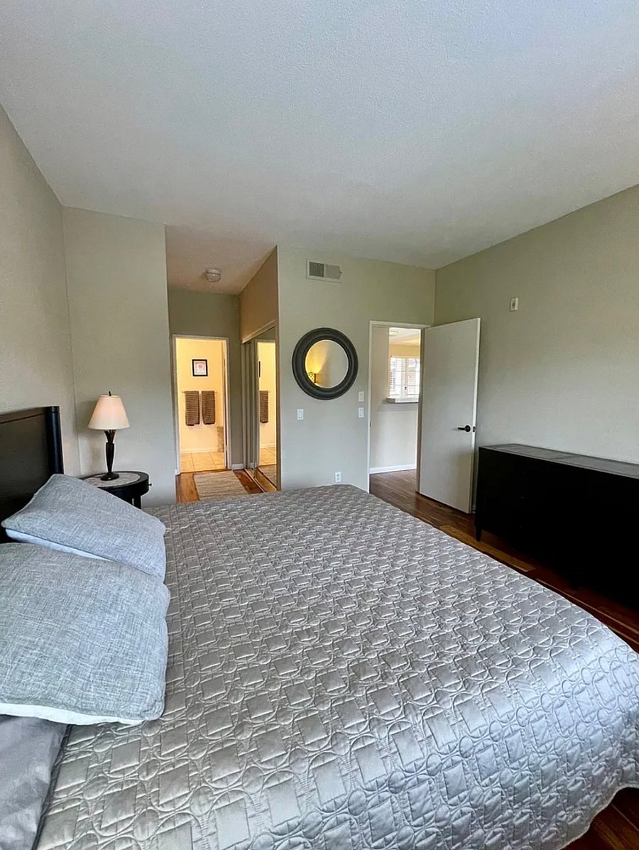 Furnished Finder property 992478_1 photo 12