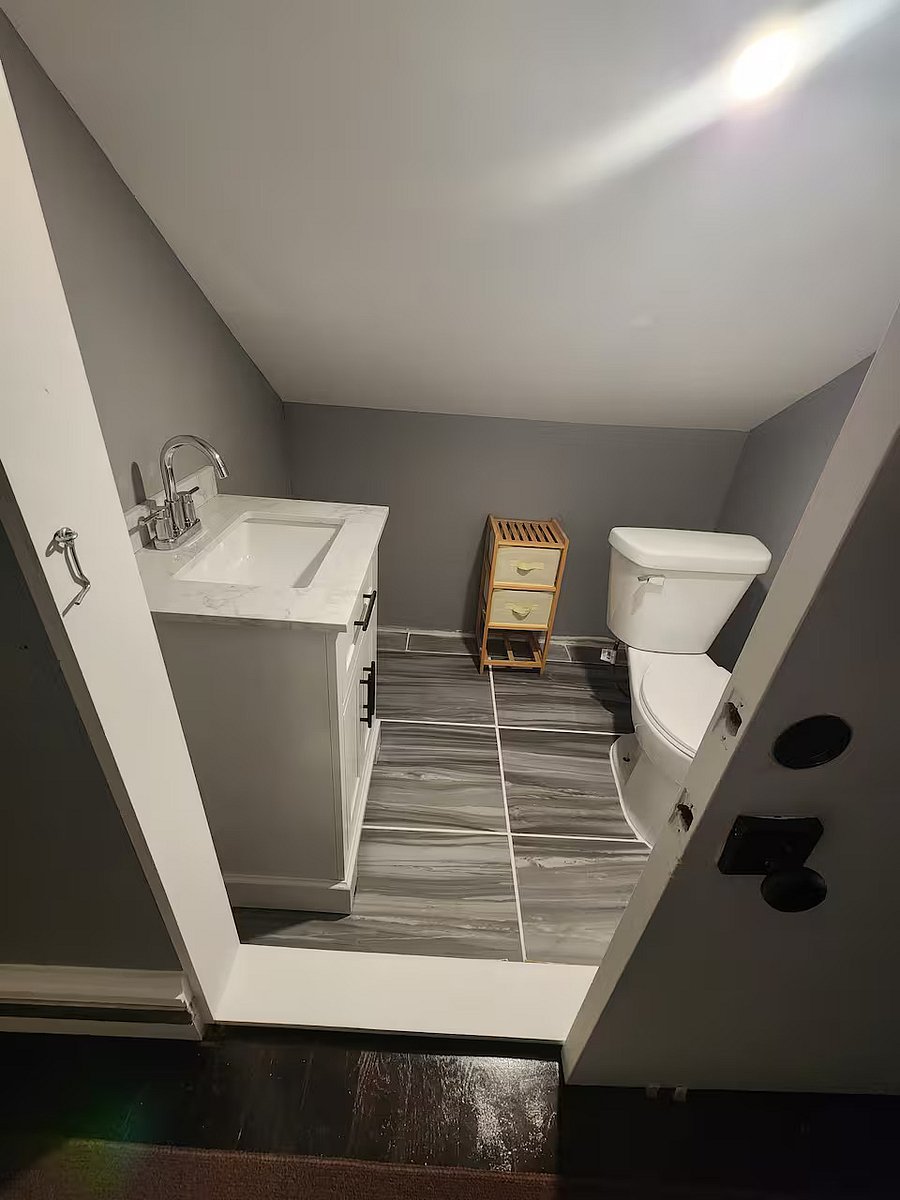 Furnished Finder property 992500_1 photo 9