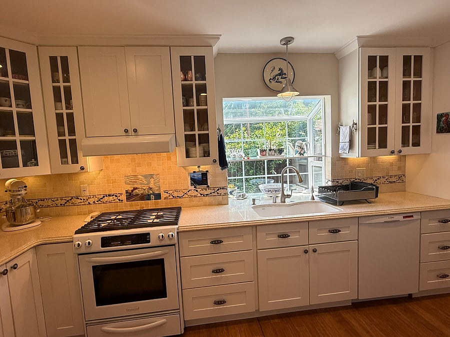 Kitchen / Garden Window