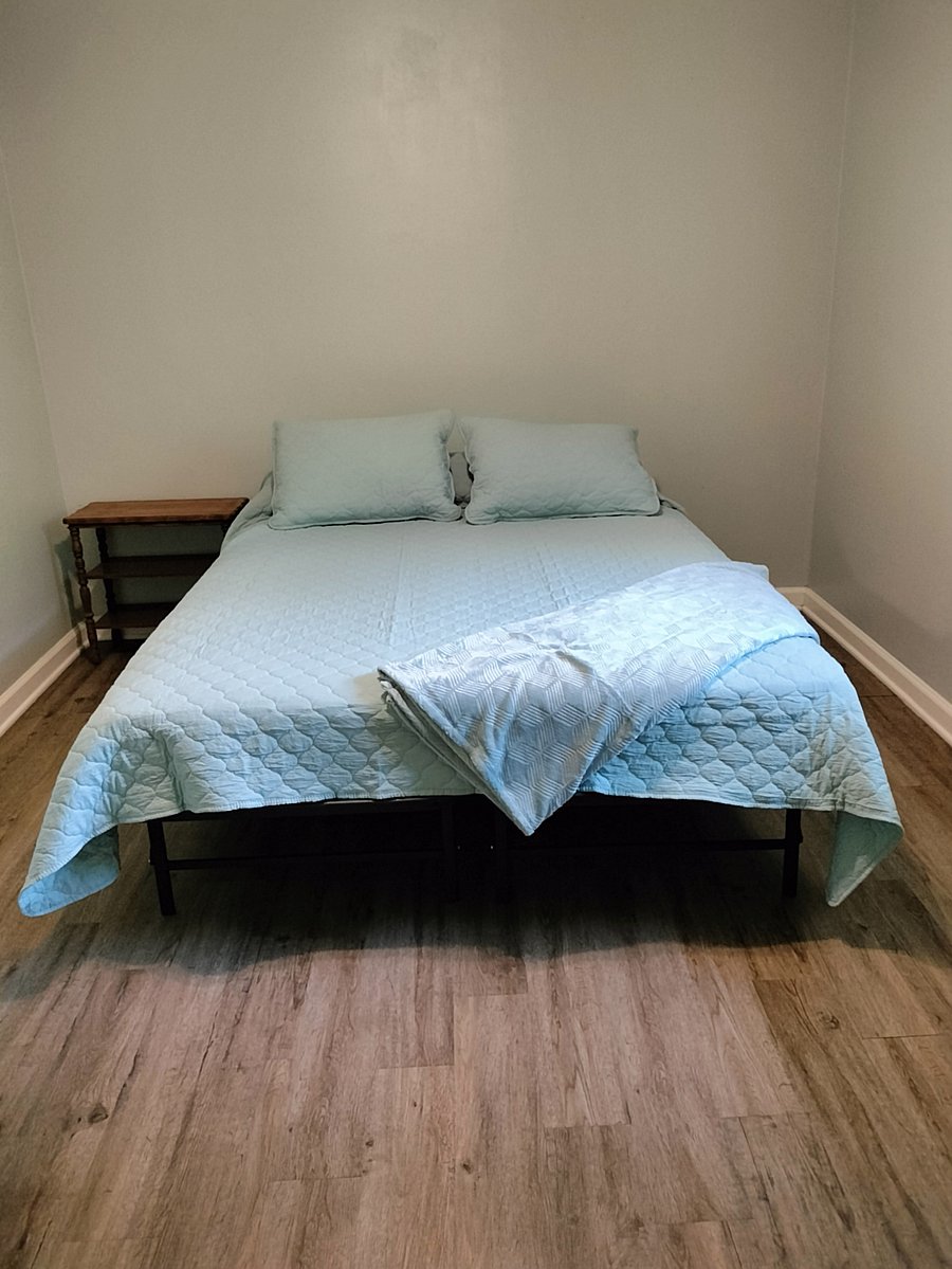 Main bedroom.