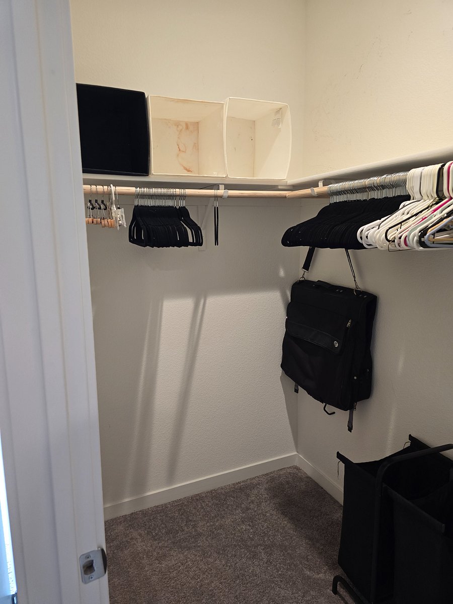 Walk in Closet
