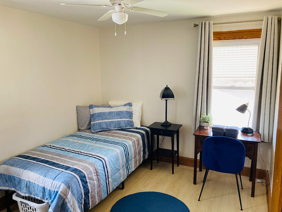 Bedroom 1 open for rent on 2nd Floor. Twin Bed. If renting separately: $750/mo.