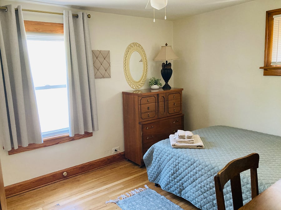 Bedroom 3 open for rent on 2nd Floor. Full Bed. If renting separately: $800/mo.