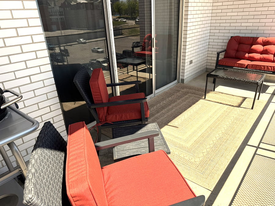 Deck/Patio area