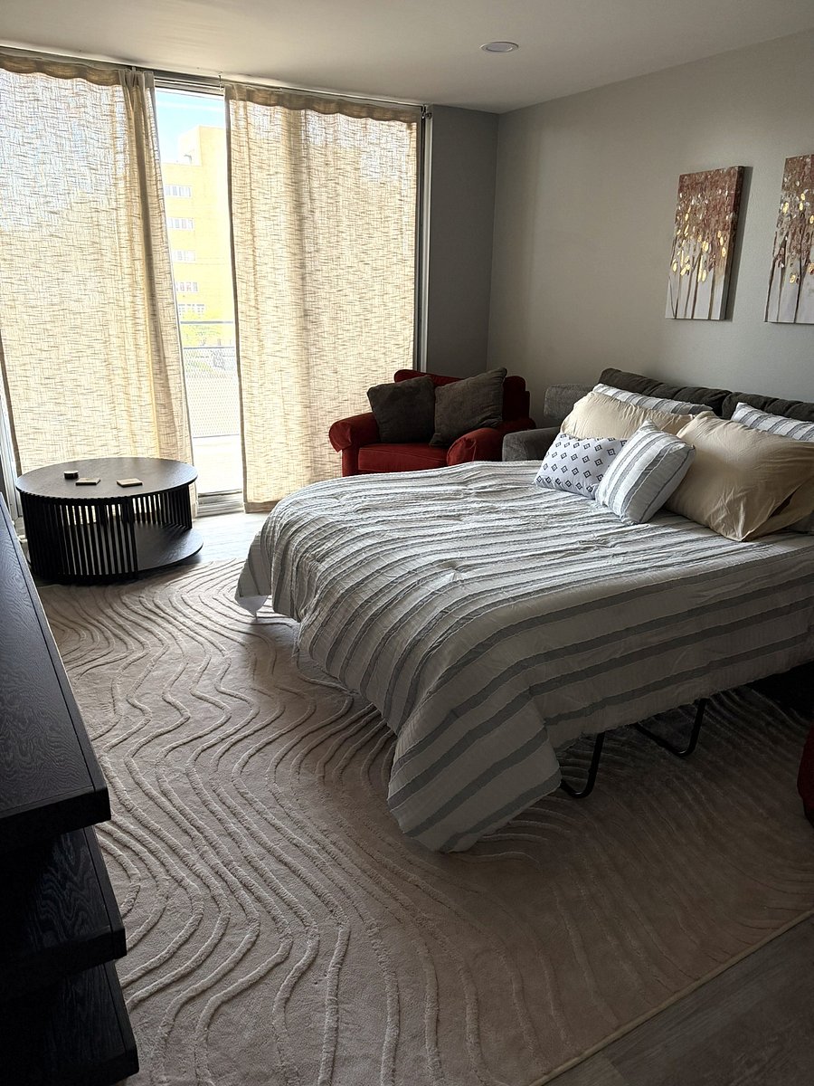 Fold out couch