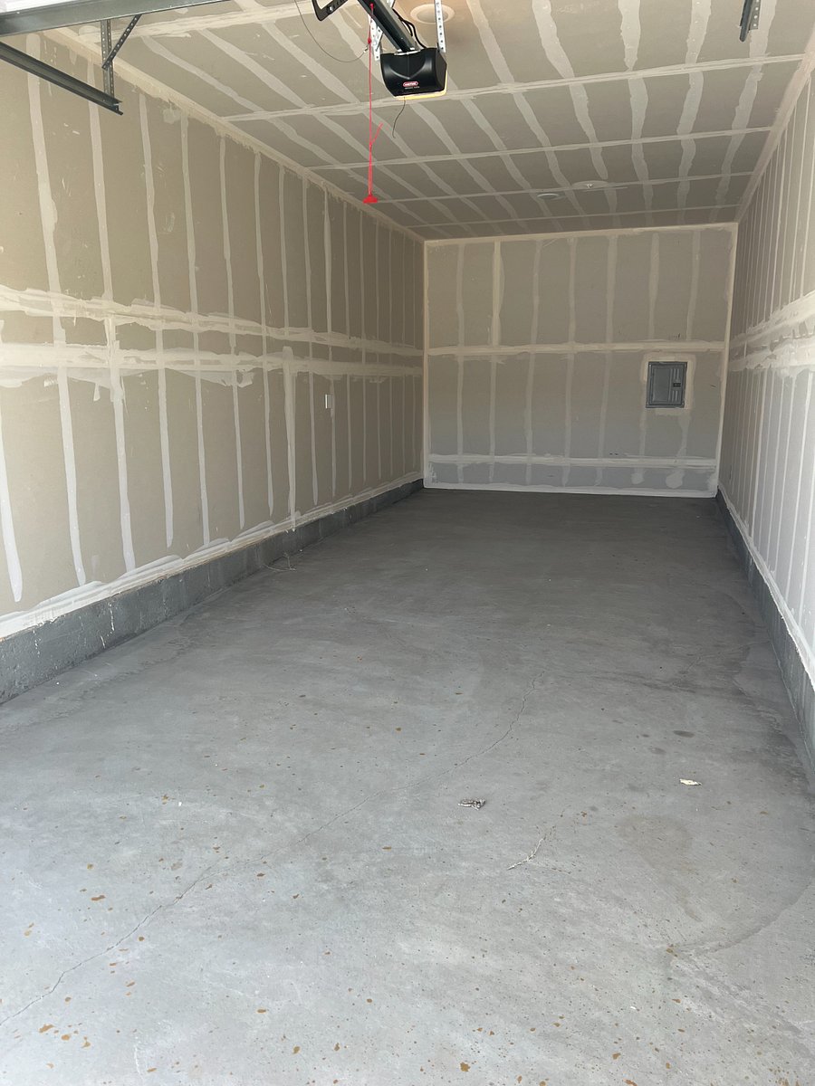 XL Garage