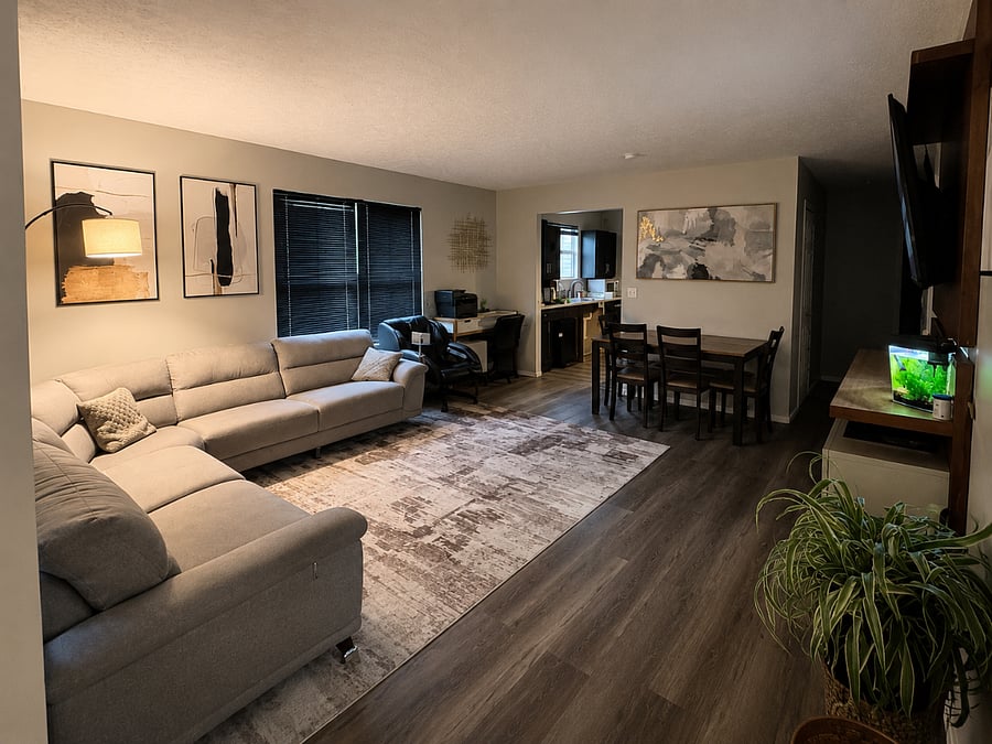 LIVING ROOM | DINING AREA