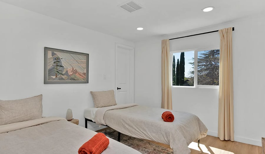 Furnished Finder property 993097_1 photo 9