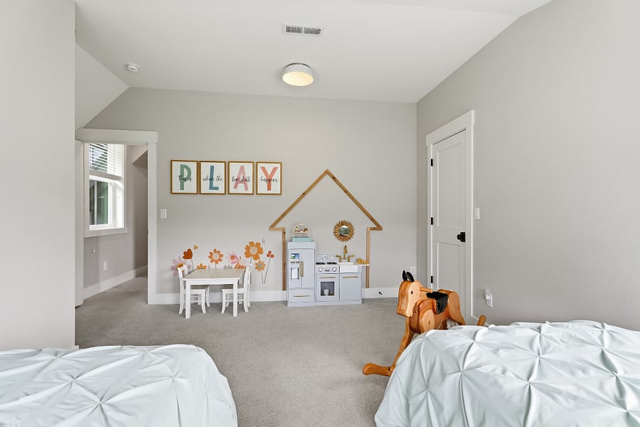 Bedroom 3, Children's toys (can be removed at tenant request)
