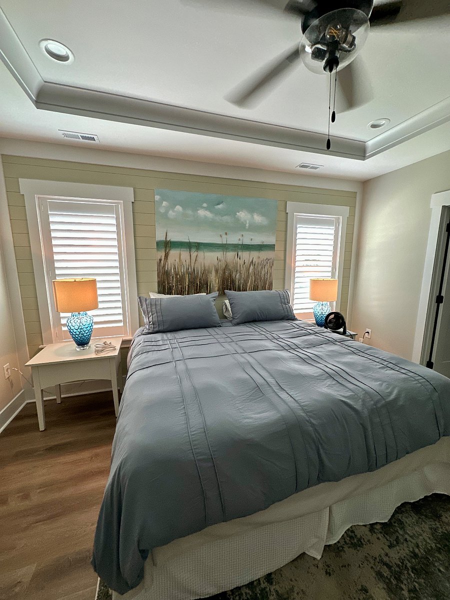 Bedroom 1 Master, King