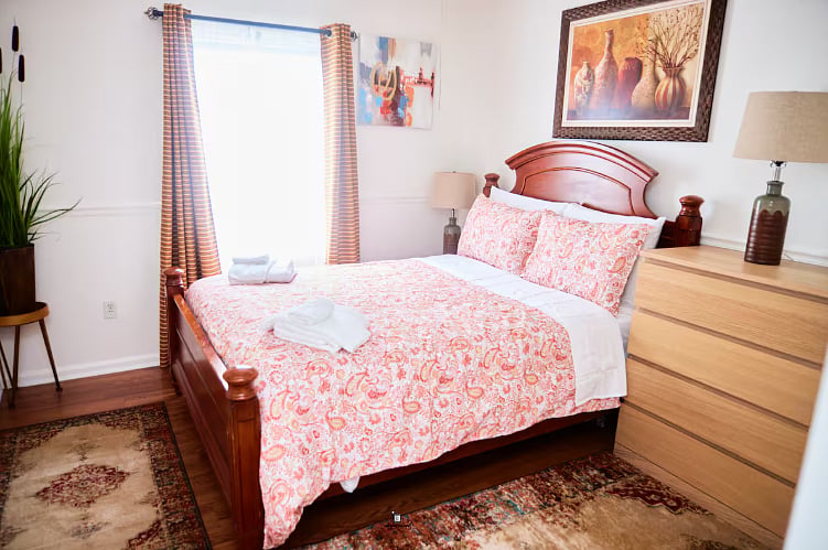 Queen Size Bedroom 1