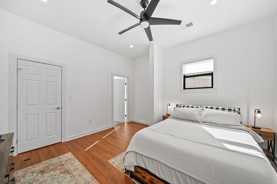 Full size bedroom