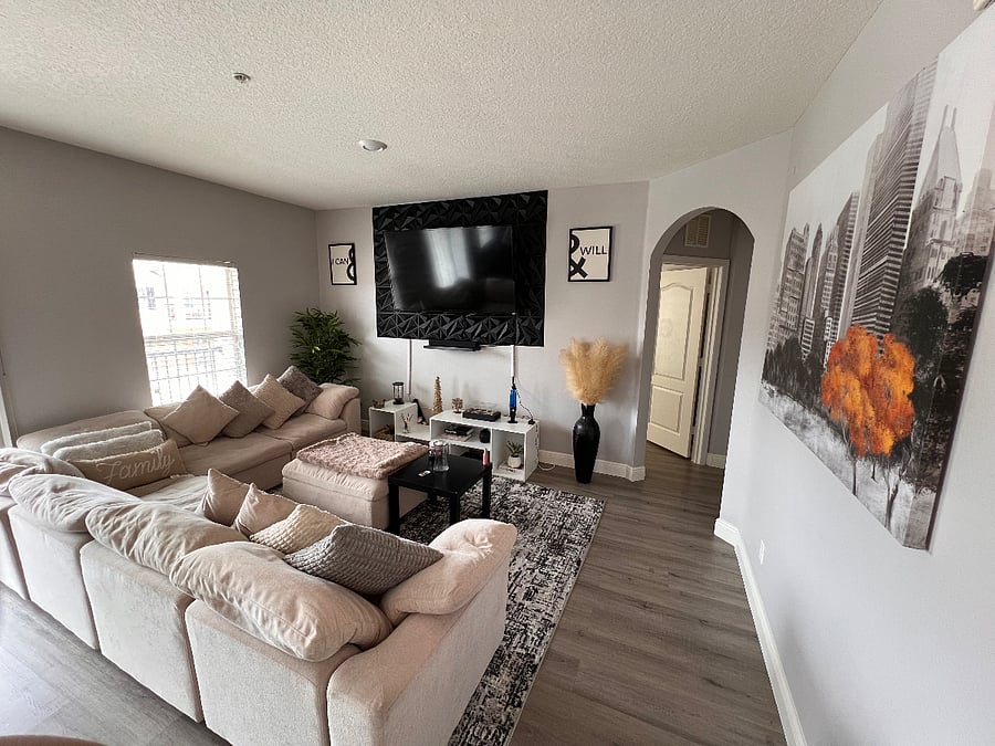 Furnished Finder property 993276_1 photo 1