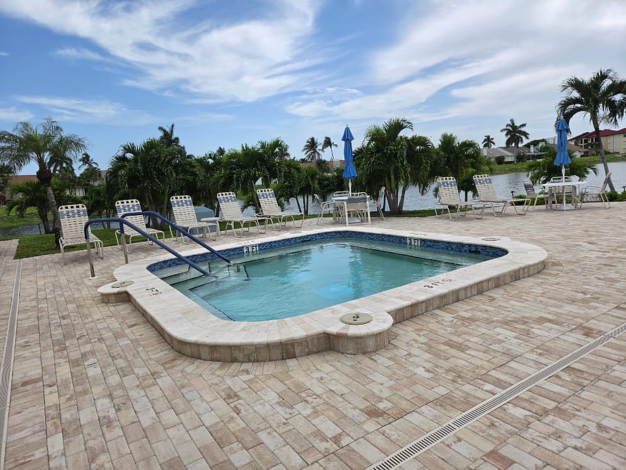 Main pool hot tub