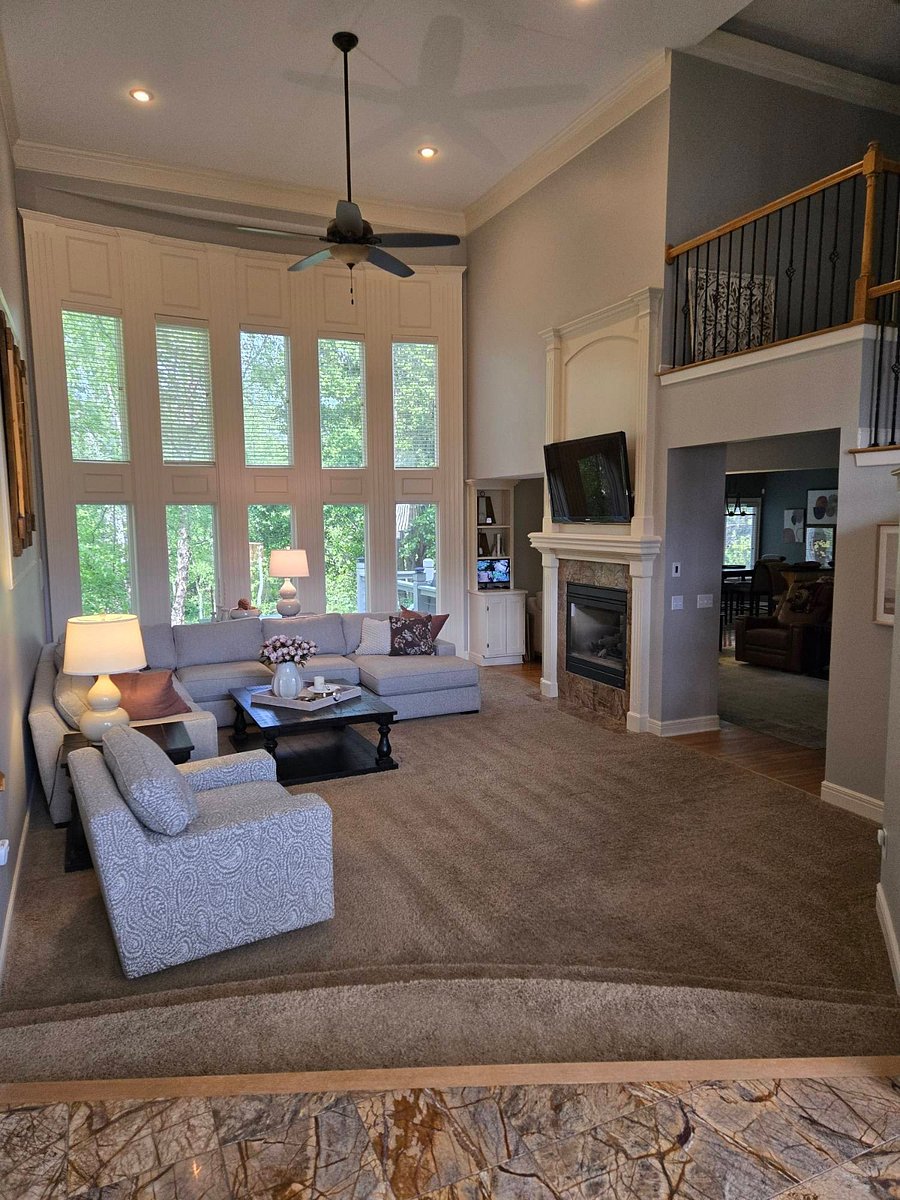 Front living room (master to the left, stairs to the right)