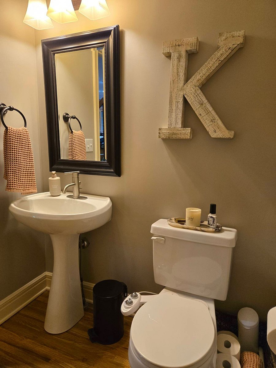 Lower level half bath