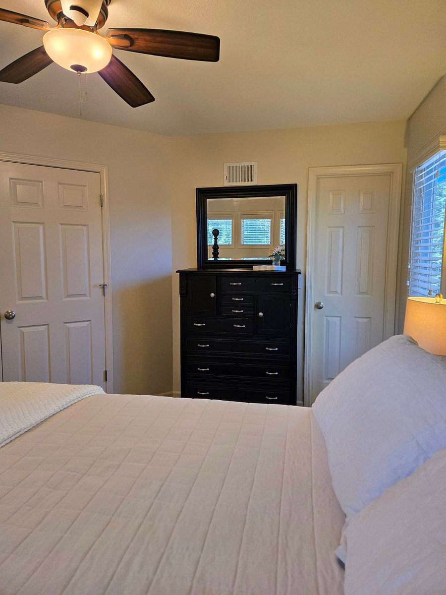 Upper level bedroom 3, with walk-in closet